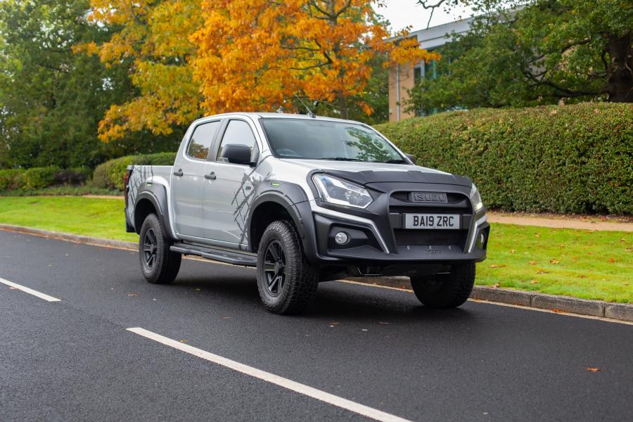  Isuzu D-Max XTR 2019 года  (UK) (фото 30 из 40)